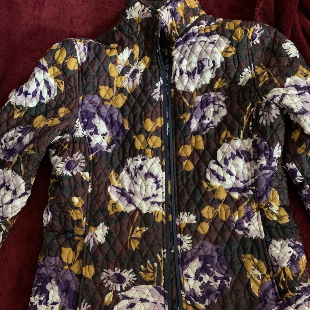 Lands end quilted jacket. Size small